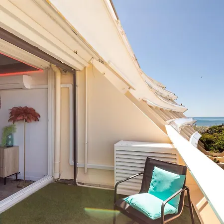 Le Tequila Renovated Apartment With Sunny Terrace In The Cap Dagde